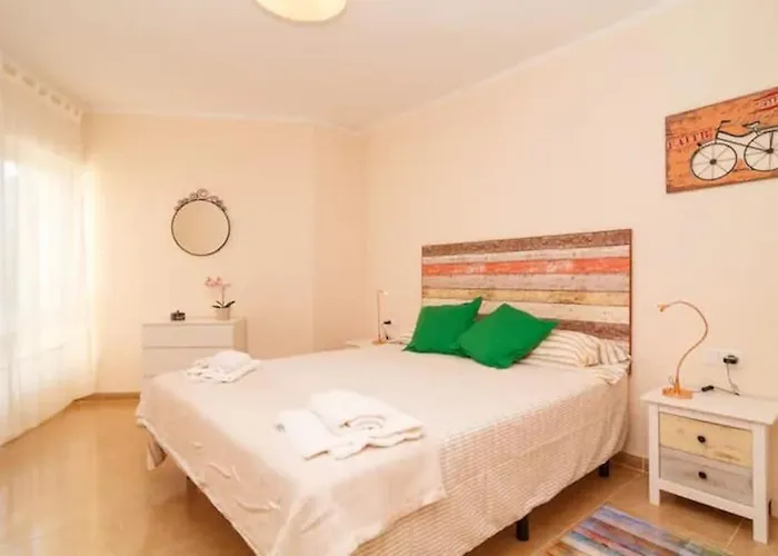 Piso Precioso Con Vistas Al Mar.