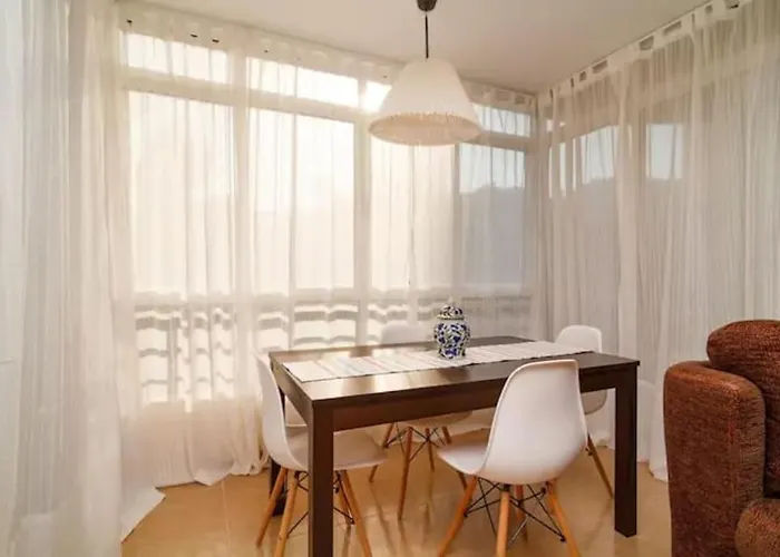 Apartamento Piso Precioso Con Vistas Al Mar. *